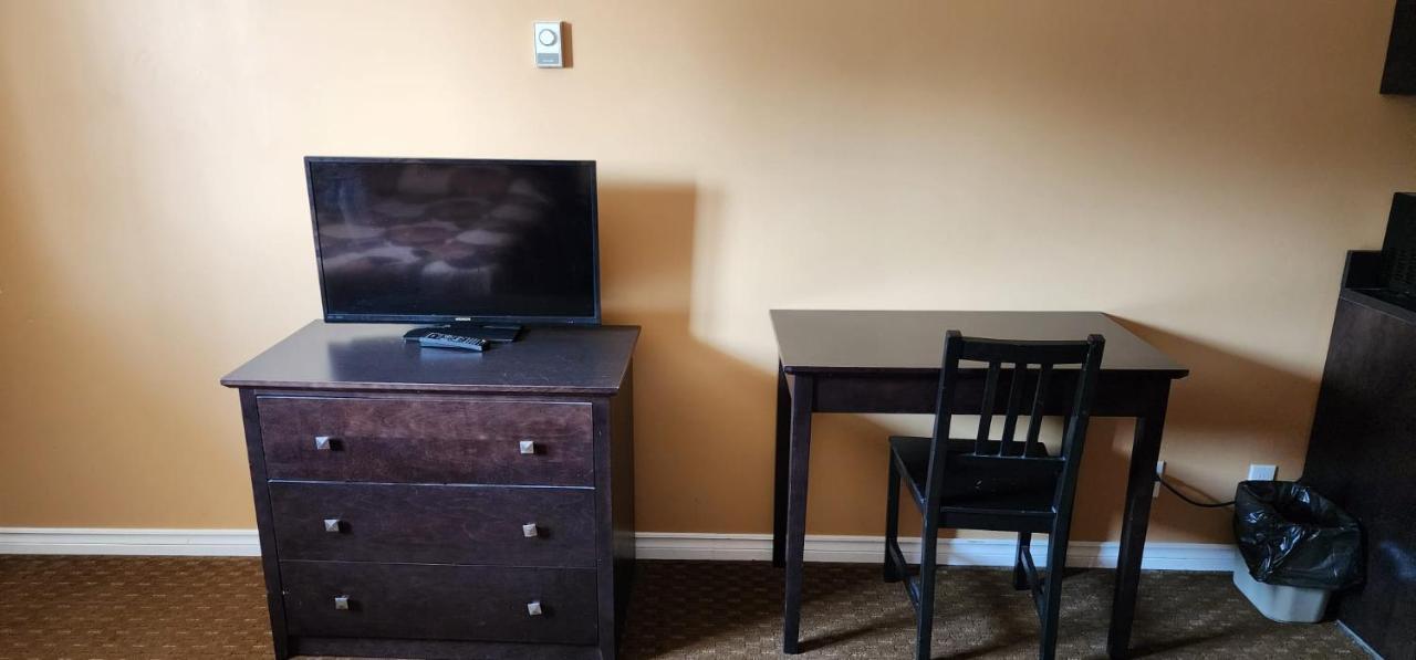 Viking Inn Gimli Bagian luar foto