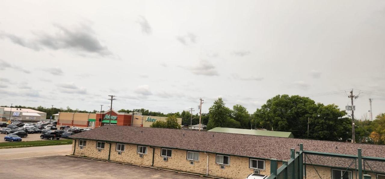 Viking Inn Gimli Bagian luar foto